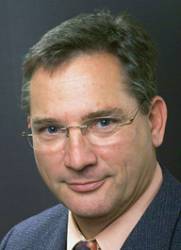 Hans Kunze headshot.jpg